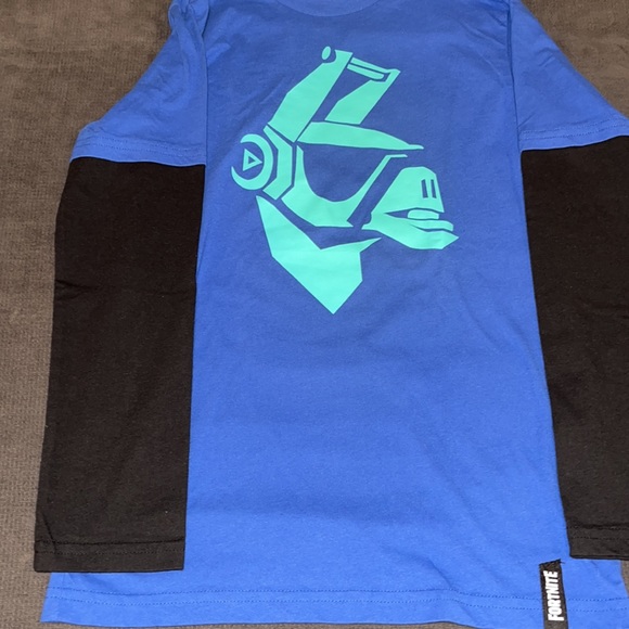 Fortnite & Roblox Long Sleeves Boys t-shirts. Blue is LG (10-12) & White Med. - Picture 2 of 15
